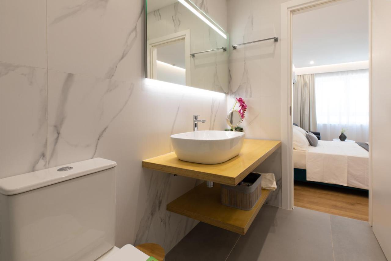 אתונה Minimal Apartment In Plaka מראה חיצוני תמונה