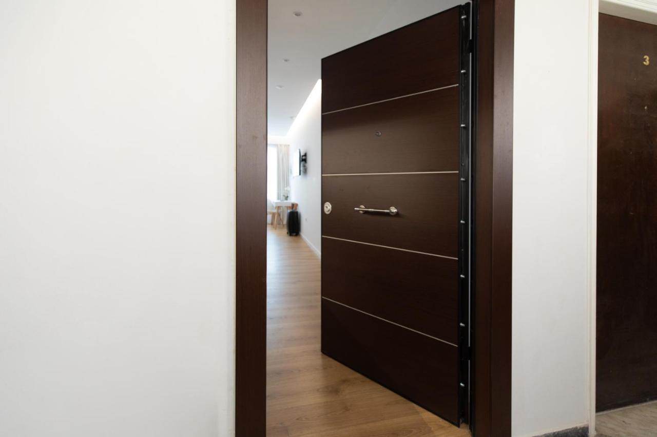 אתונה Minimal Apartment In Plaka מראה חיצוני תמונה