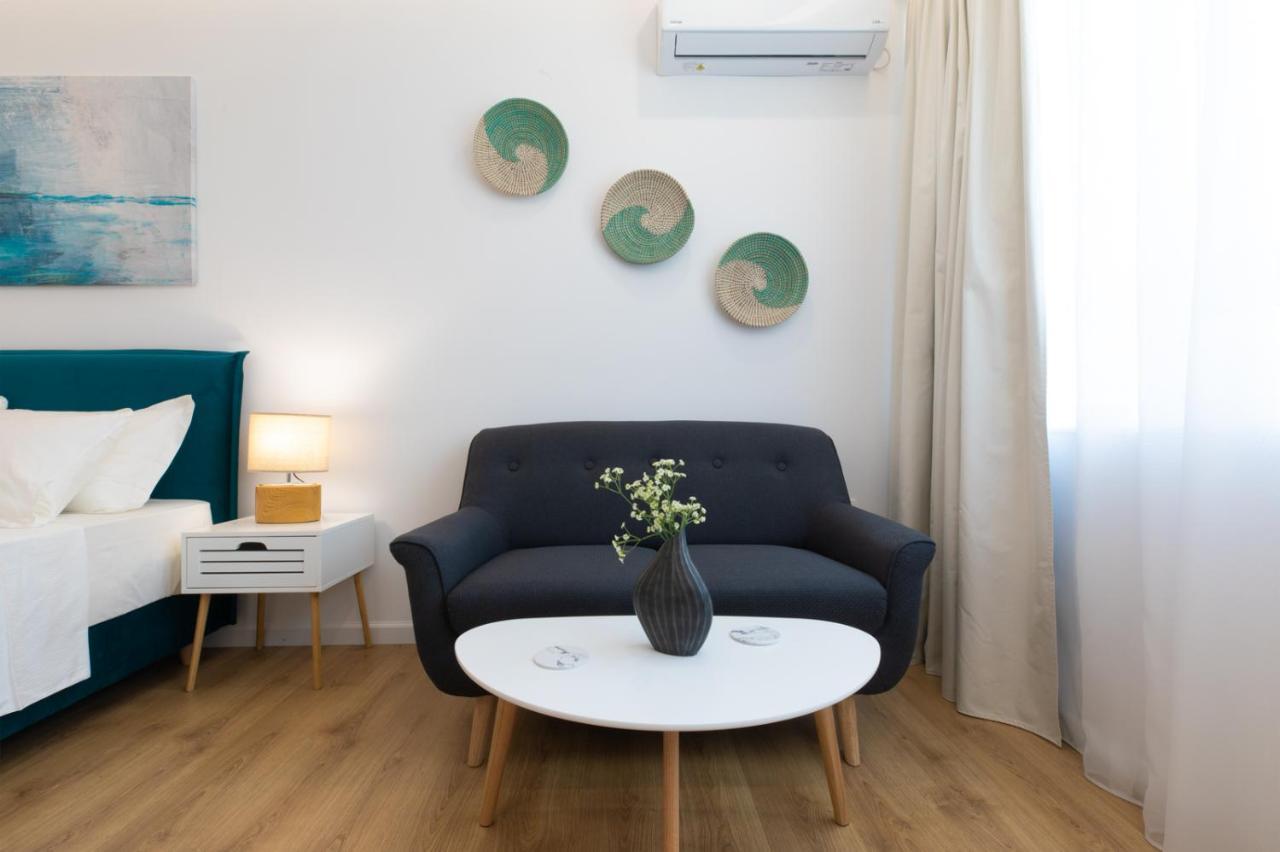 אתונה Minimal Apartment In Plaka מראה חיצוני תמונה