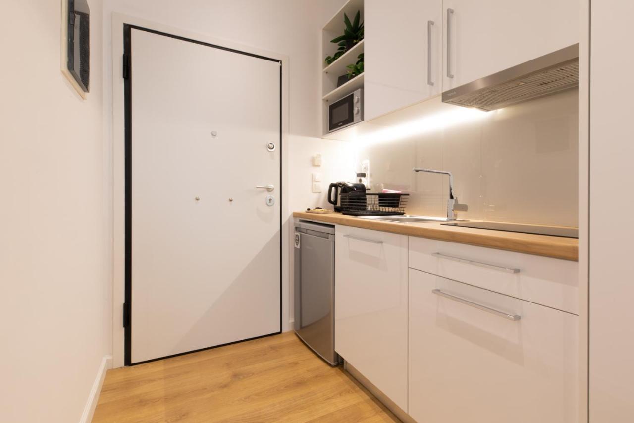 אתונה Minimal Apartment In Plaka מראה חיצוני תמונה